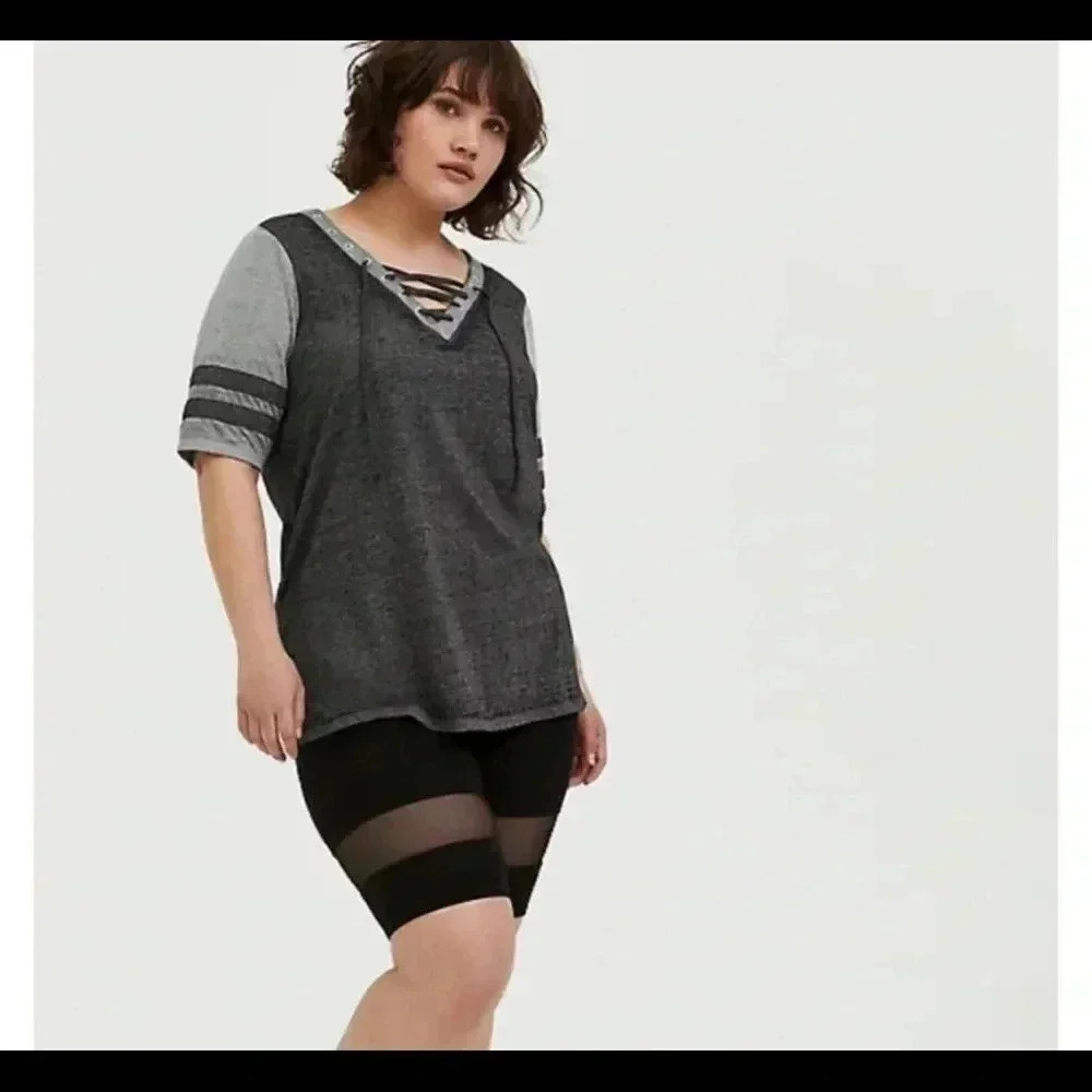 Torrid Lace Up Baseball Style Tee Shirt 00 - Picture 2 of 5